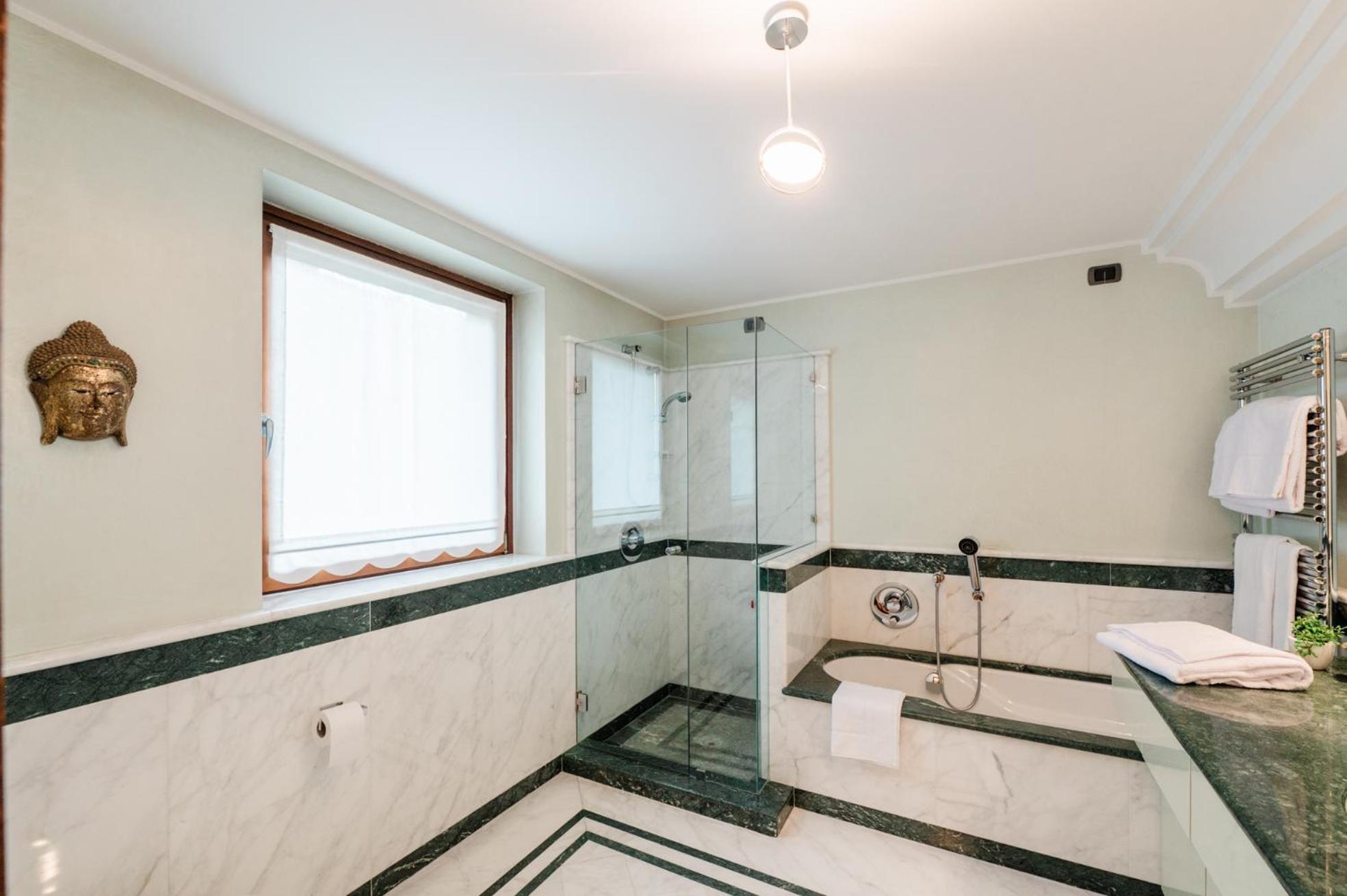 Airport Bea Rooms Azzano San Paolo Екстер'єр фото